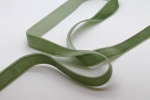 Samtband 15mm dunkel-limette